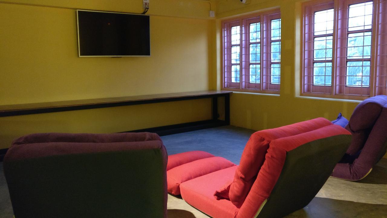 Kaung Hostel 曼德勒 外观 照片